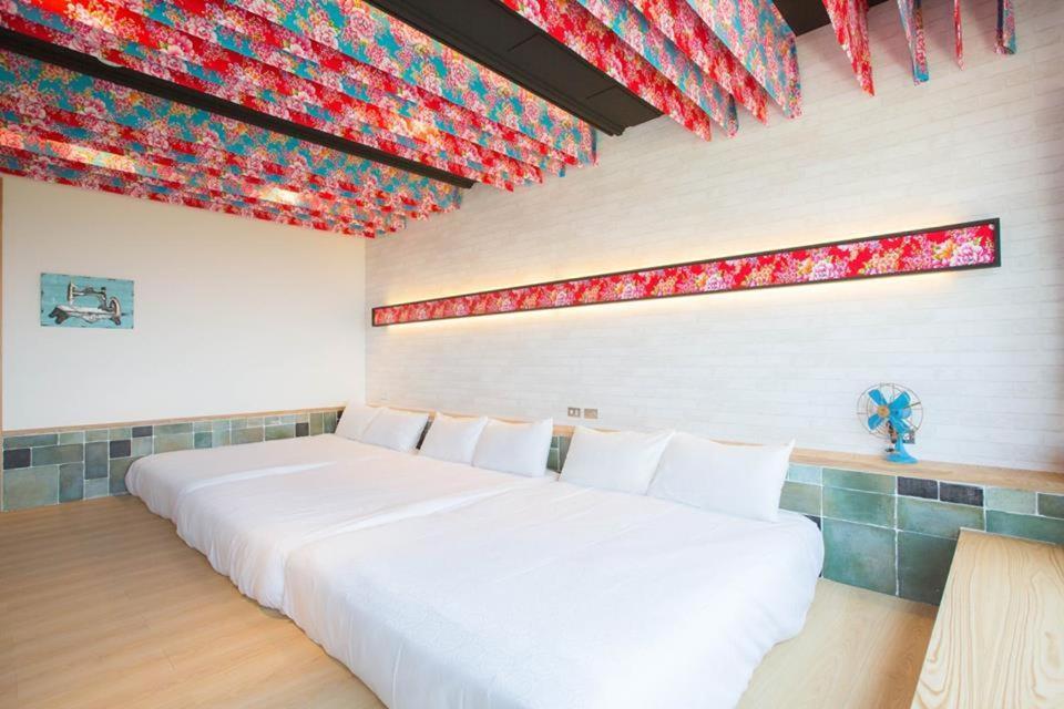 Bed and Breakfast Liuqiu Antique Tea House Сяолюцю Экстерьер фото